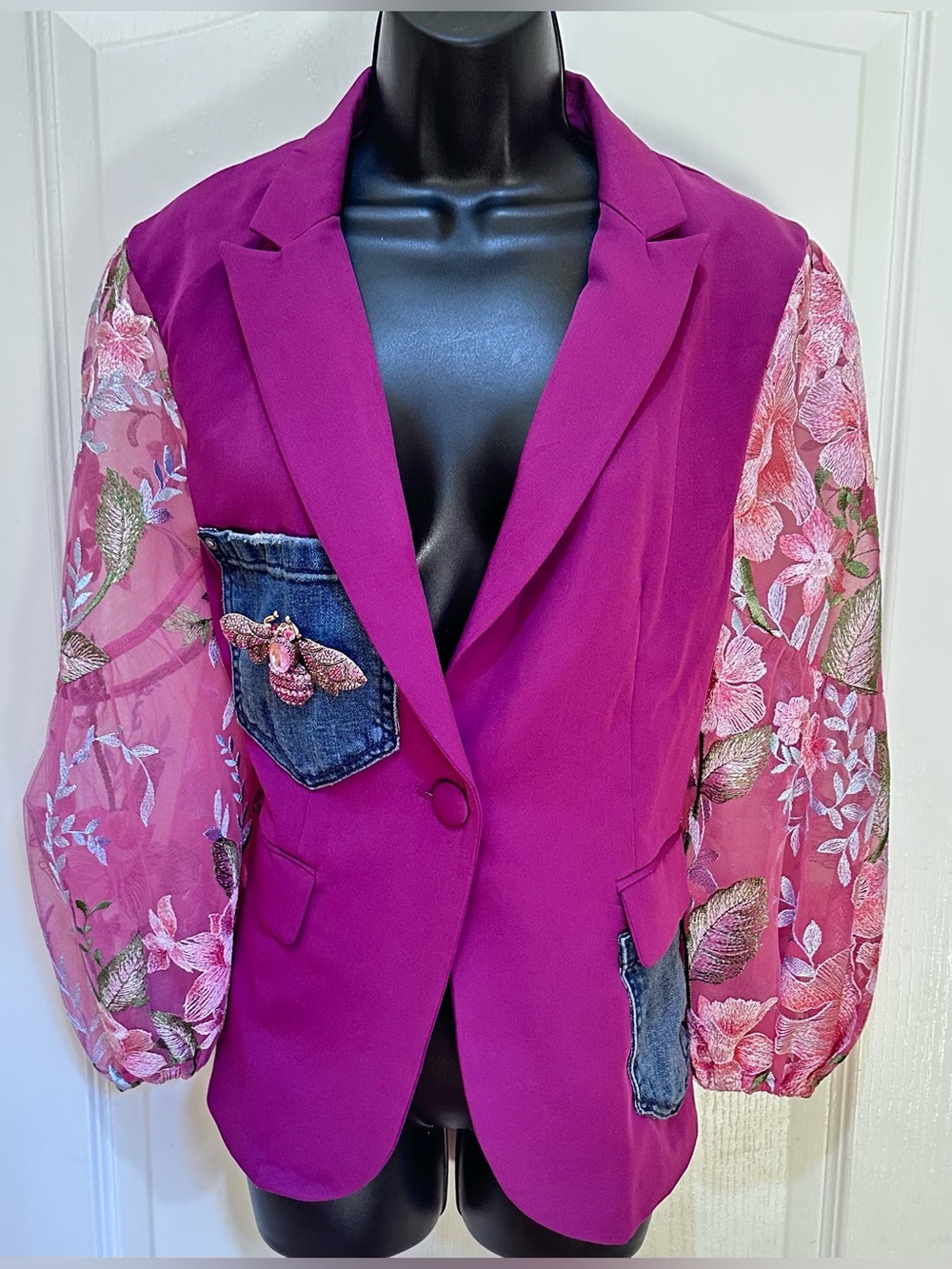 Upcycled Womens Magenta Blazer with Embroidered Sheer Floral Sleeves size L - Picture 4 of 8